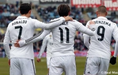 VIDEO: Xem Real Madrid thi triển tiki taka cực nhuyễn trước Gijon