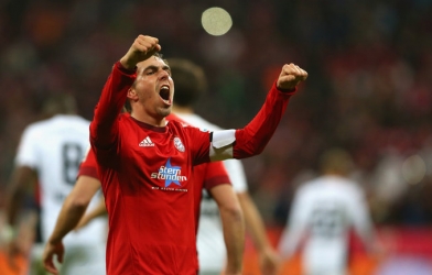 Đội trưởng Bayern Munich muốn cùng Pep ăn 3