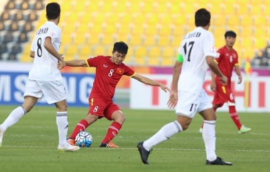 Truyền thông Hàn Quốc ấn tượng với tiền vệ Lương Xuân Trường