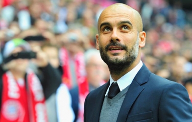 Pep Guardiola bí mật gặp đại diện Man United