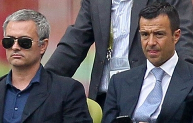 Người đại diện phủ nhận thông tin Mourinho xin việc ở MU