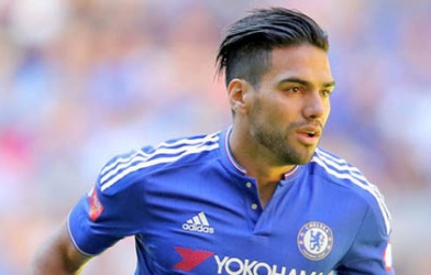 Đối thủ của B.Bình Dương tính mua Falcao