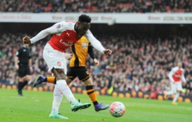 VIDEO: Welbeck cứa lòng đẳng cấp và cái kết khó tin