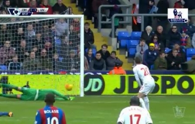 VIDEO: Cột dọc từ chối bàn thắng của Liverpool