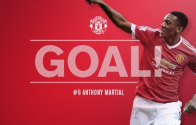 VIDEO: Martial mở tỷ số cho MU trên chấm 11m