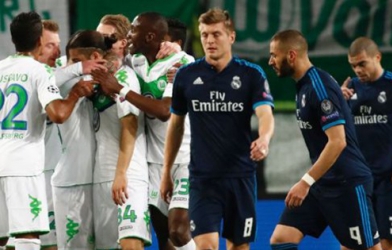 Real từng 2 lần đi tiếp sau khi thua 2 bàn ở lượt đi