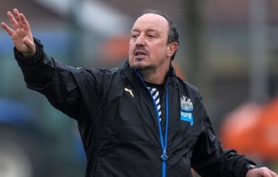 Rafa Benitez bất lực nhìn Newcastle “trôi dần” khỏi EPL