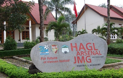 Bầu Đức thế chấp Học viện HAGL để vay vốn