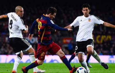 Messi cán mốc 500, Barca vẫn thua sốc trên sân nhà