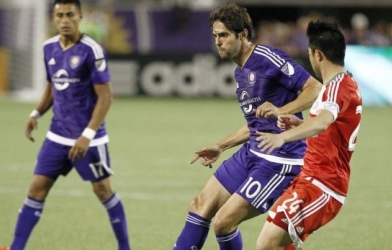 VIDEO: Lee Nguyễn, Kaka cùng lập công trong trận hòa kịch tính