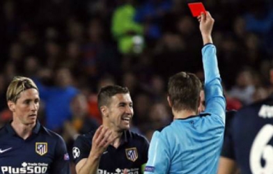 Sẽ thay đổi luật thẻ đỏ trong bóng đá