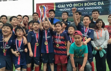 'Cái cúp của đời tôi' - một bài viết hay về bóng đá học đường