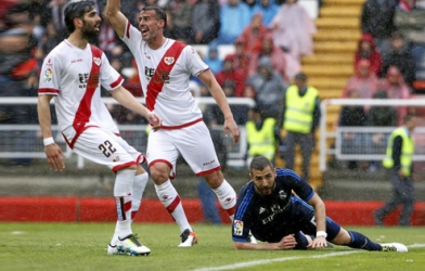 Real Madrid trả giá đắt cho trận thắng Vallecano