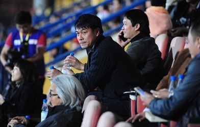 Ngoại binh đua nhau lập công. Hữu Thắng lại càng lo cho ĐTQG