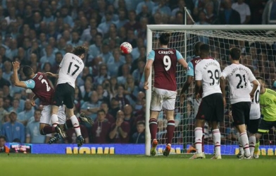 Video bàn thắng: West Ham 3-2 Man Utd (Đấu bù Vòng 35 Ngoại hạng Anh)