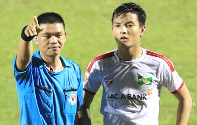 Từ sự cố trọng tài, VPF lên tiếng xin lỗi CLB SLNA