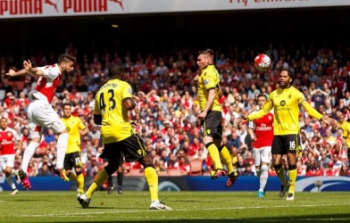Video bàn thắng: Arsenal 4-0 Aston Villa (Vòng 38 - Ngoại hạng Anh)