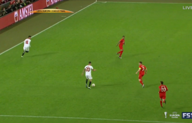 VIDEO: Màn phối hợp ghi bàn ấn tượng của Sevilla trước Liverpool