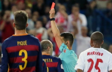 VIDEO: 3 chiếc thẻ đỏ trong trận CK Cup nhà Vua giữa Barca vs Sevilla