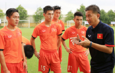 HLV Hoàng Anh Tuấn lên tiếng về việc Thanh Hậu bị loại