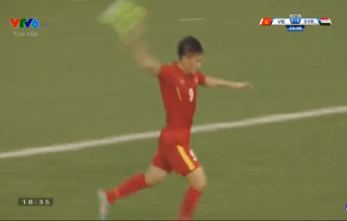 VIDEO: Công Vinh đánh đầu mở tỷ số cho ĐT Việt Nam