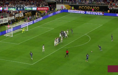 VIDEO: Messi sút phạt đẳng cấp vào lưới tuyển Mỹ