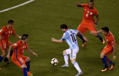 VIDEO: Màn trình diễn của Messi ở trận chia tay ĐT Argentina