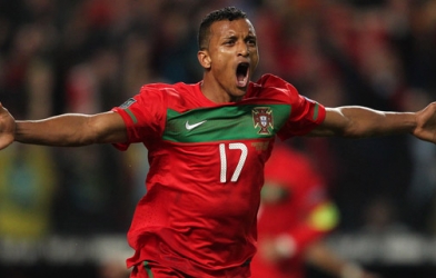 Tin nóng Euro 6/7: Nani có bến đỗ mới trước bán kết; Đức gặp vận may