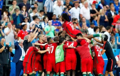 VIDEO: Eder tỏa sáng mở tỷ số cho Bồ Đào Nha