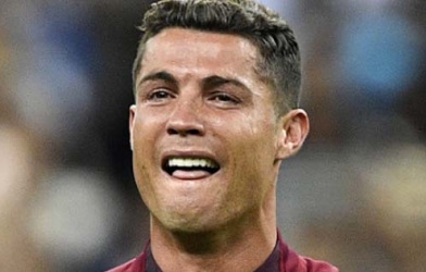 Cristiano Ronaldo: Huyền thoại từ nước mắt