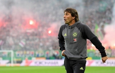 Conte ‘vá’ hàng thủ Chelsea bằng 25 triệu bảng