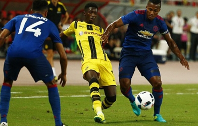 Man Utd nhận trận thua đậm trước Dortmund