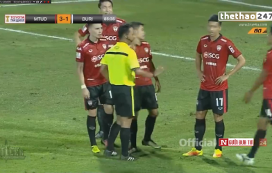 Trọng tài Thái League gây tranh cãi không kém trọng tài V-League