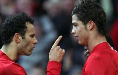 Ronaldo từng bị Giggs ‘dằn mặt’ vì lon nước ngọt
