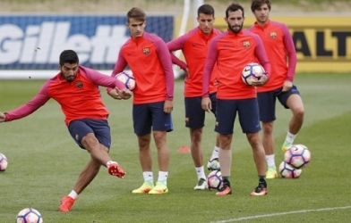 Có Messi, Suarez, Barca vẫn đại bại trước Liverpool
