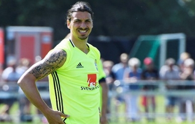 Đồng đội cũ lo ngại Ibra có thể gây họa tại M.U