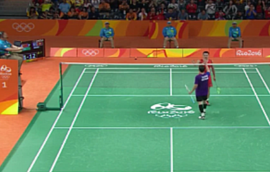 Chơi cống hiến, Tiến Minh tiếp tục nhận thất bại trước Lin Dan