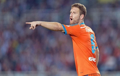 Arsenal nhận tin xấu về Mustafi