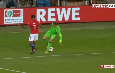 VIDEO: Manuel Neuer biểu diễn kỹ thuật lừa bóng kinh điển 'Cruyff turn'