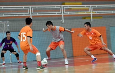ĐT Futsal Việt Nam rèn miếng đánh tổng lực