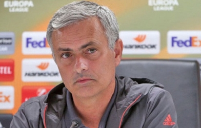 Mourinho tuyên bố sốc về mục tiêu của MU ở Europa League