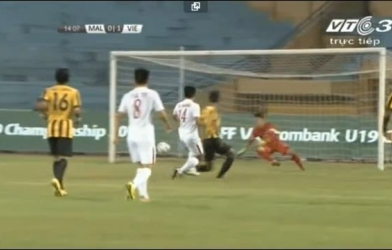 VIDEO: Duy Khánh mở tỷ số cho U19 Việt Nam