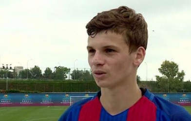 Tài năng 16 tuổi của Barca trở thành tuyển thủ ĐTQG