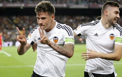 VIDEO: Pha bóng dẫn đến bàn gỡ hòa 1-1 của Valencia