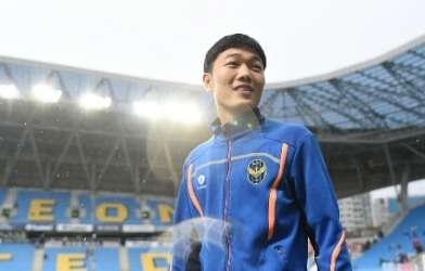 HLV Incheon nói gì về màn trình diễn của Xuân Trường?