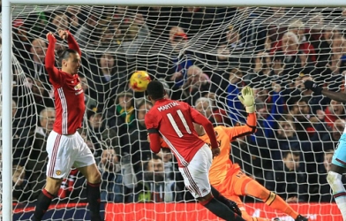 Chấm điểm MU 4-1 West Ham: Còn ai chê Mkhitaryan?