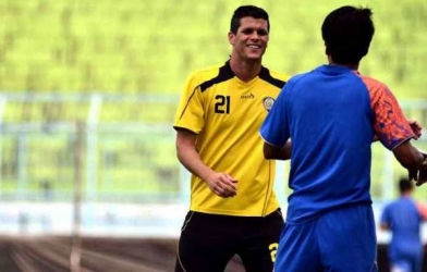 Hà Nội T&T chiêu mộ thành công cựu trung vệ Malaga