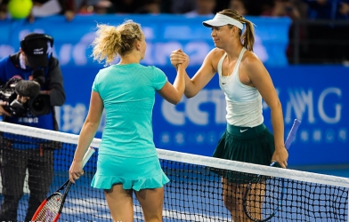 Sharapova lỡ đại chiến với Halep tại chung kết Shenzhen Open
