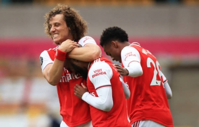 Hạ Wolves, Arsenal tiếp tục thăng tiến trên BXH Ngoại hạng Anh