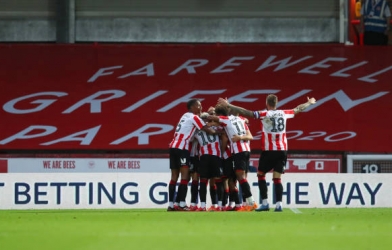 Xác định cái tên đầu tiên vào chung kết play-off Ngoại hạng Anh